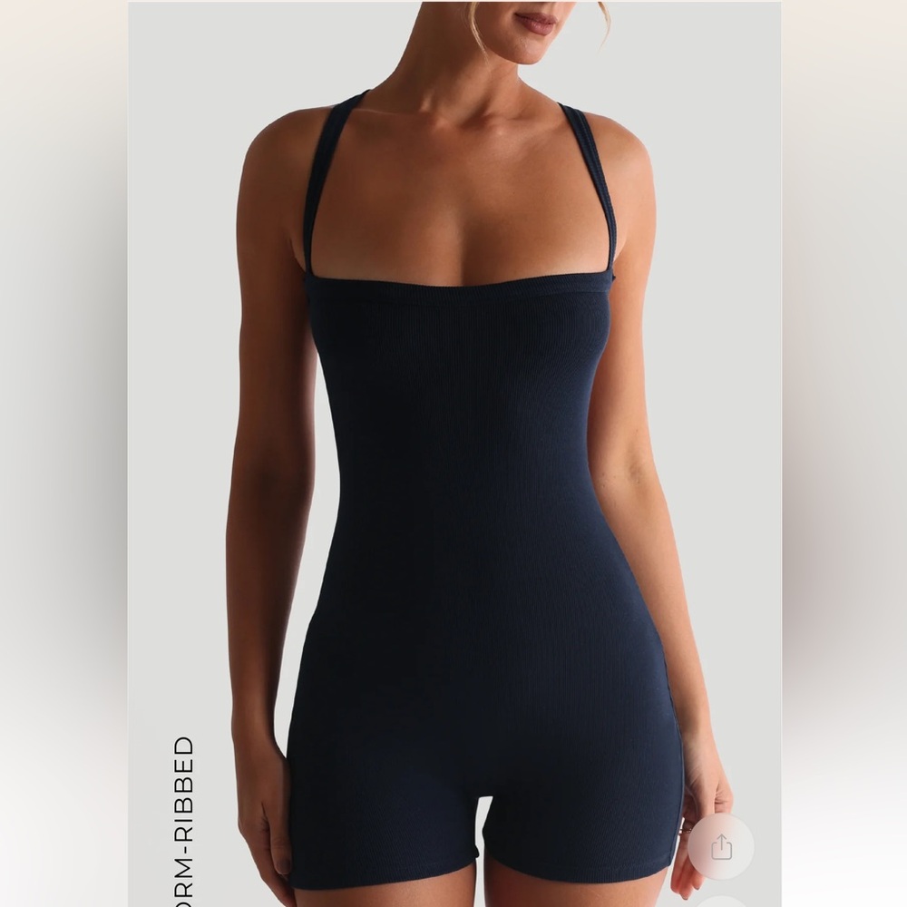 Form-ribbed cross back romper